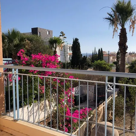 Holiday home Regina Gardens - Modern 2 Bed Maisonette *